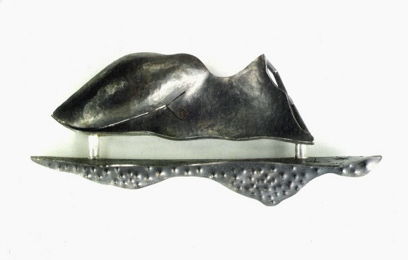 "Feminine Landscape 2" Brooch, copper with oxide and silver.